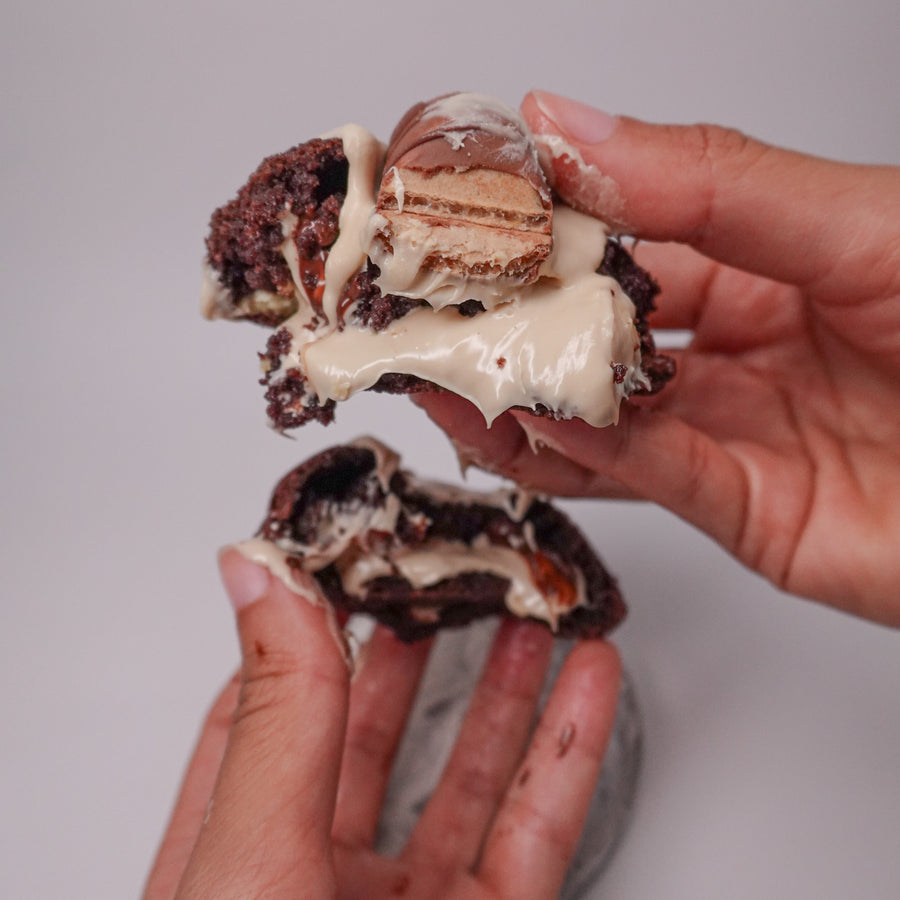 Cookie Supreme - Kinder Bueno Black